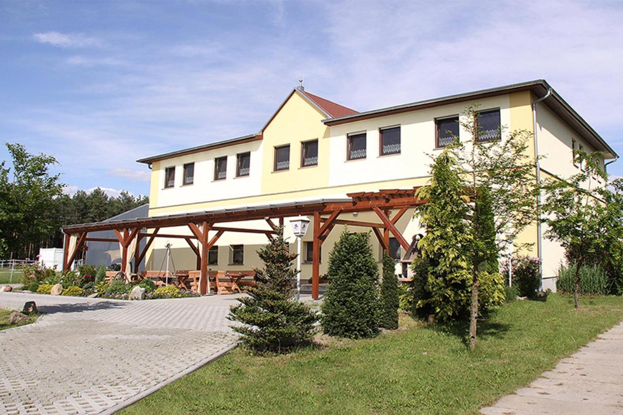 Pension Zum Reiterhof Schmogrow Εξωτερικό φωτογραφία